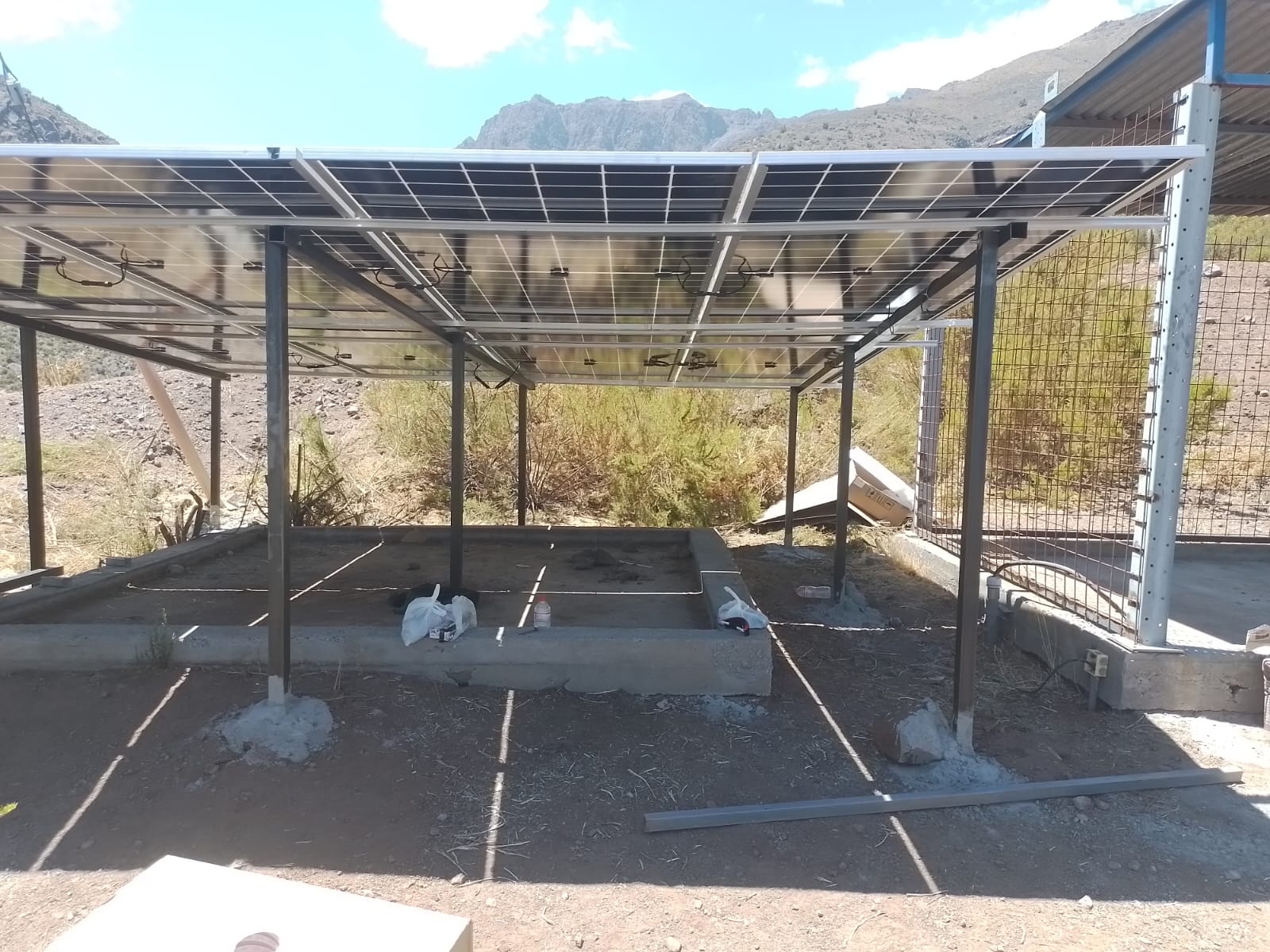 Instalación fotovoltaica de 10 kW ejecutada para Minera Tres Valles, Salamanca